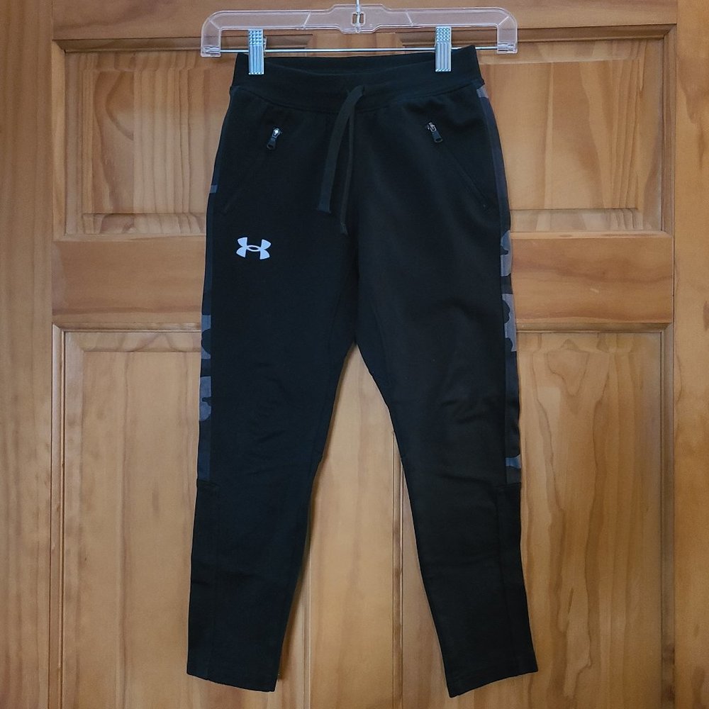 Boys Under Armour Loose Black/Camo Jogger Pants